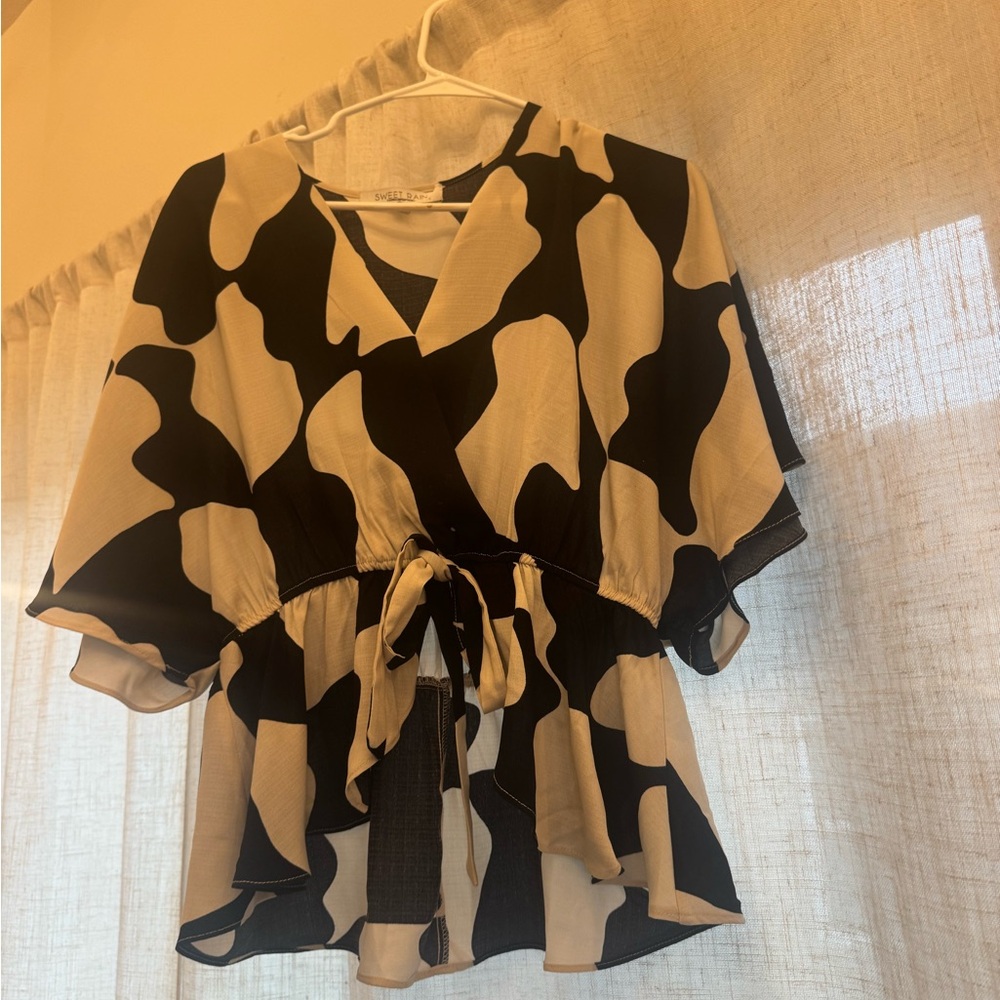 Stylish Black and Cream Women's Top